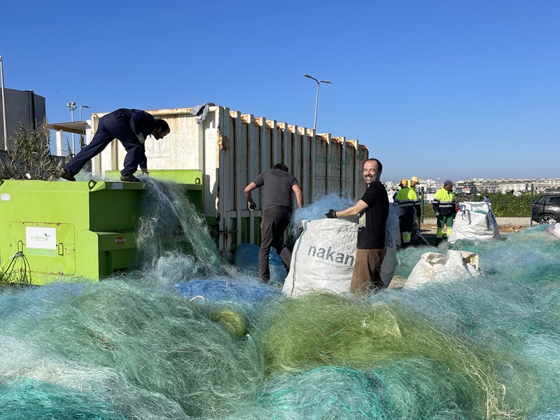 Fishermen recycling fishing nets