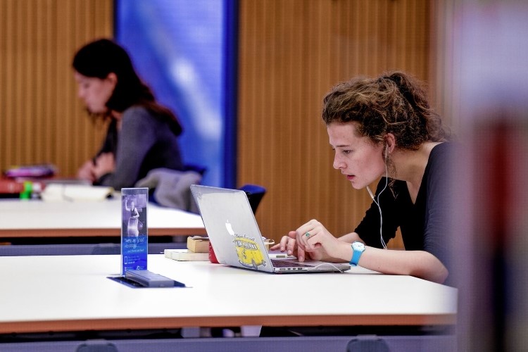 Photo of Castlecliffe at dusk