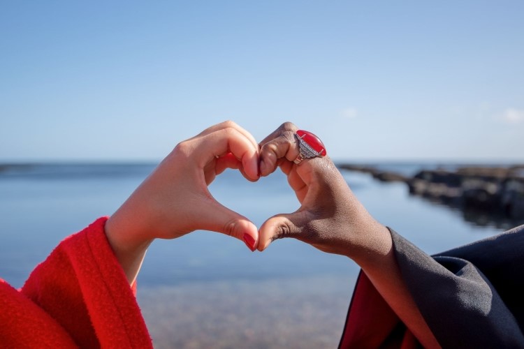 Students showing their love for St Andrews